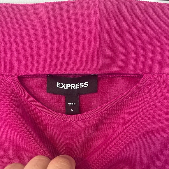 Express off shoulder top - Picture 2 of 2